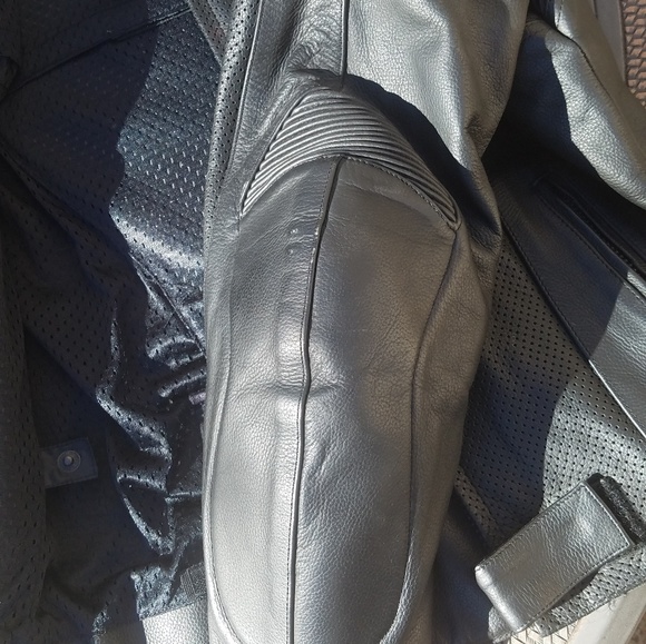 Black RIDENOW motorcycle jacket - womens - Picture 4 of 8